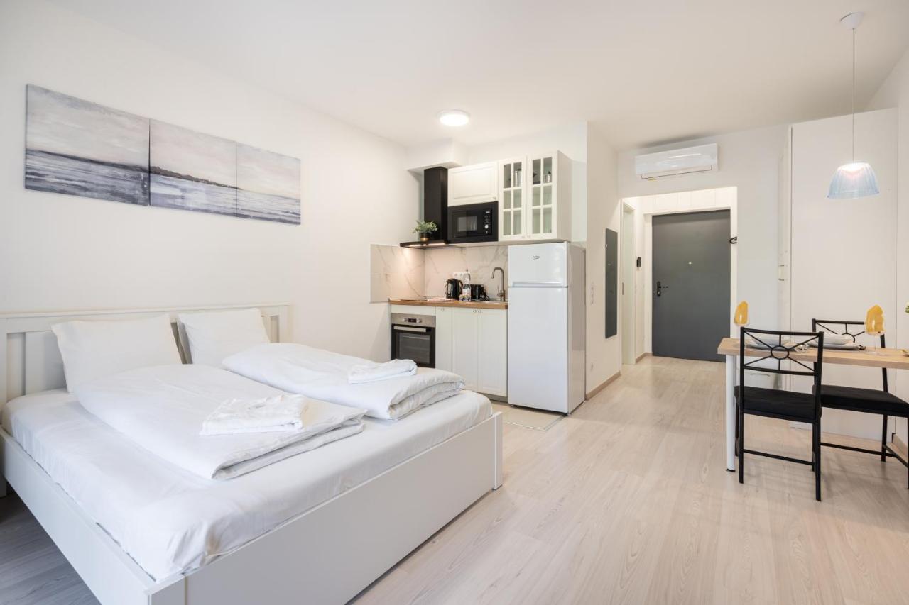 Grand Corvin Studio With Balcony Budapeşte Dış mekan fotoğraf